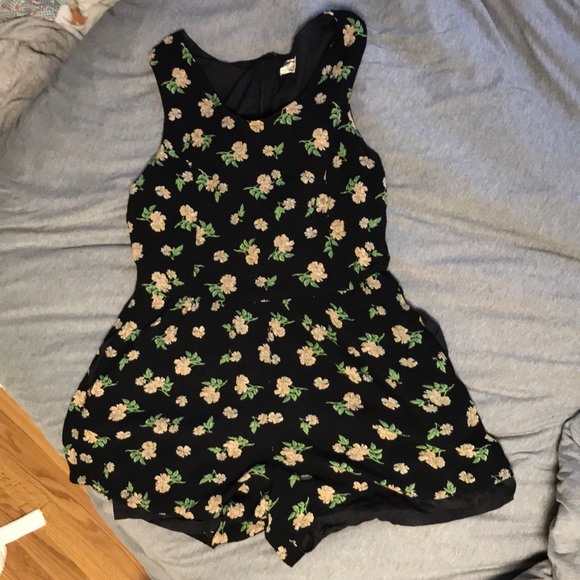 Floral Romper - Picture 1 of 3